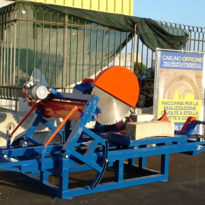 Macchina per la realizzazione di volte a stella, a botte e cornici
